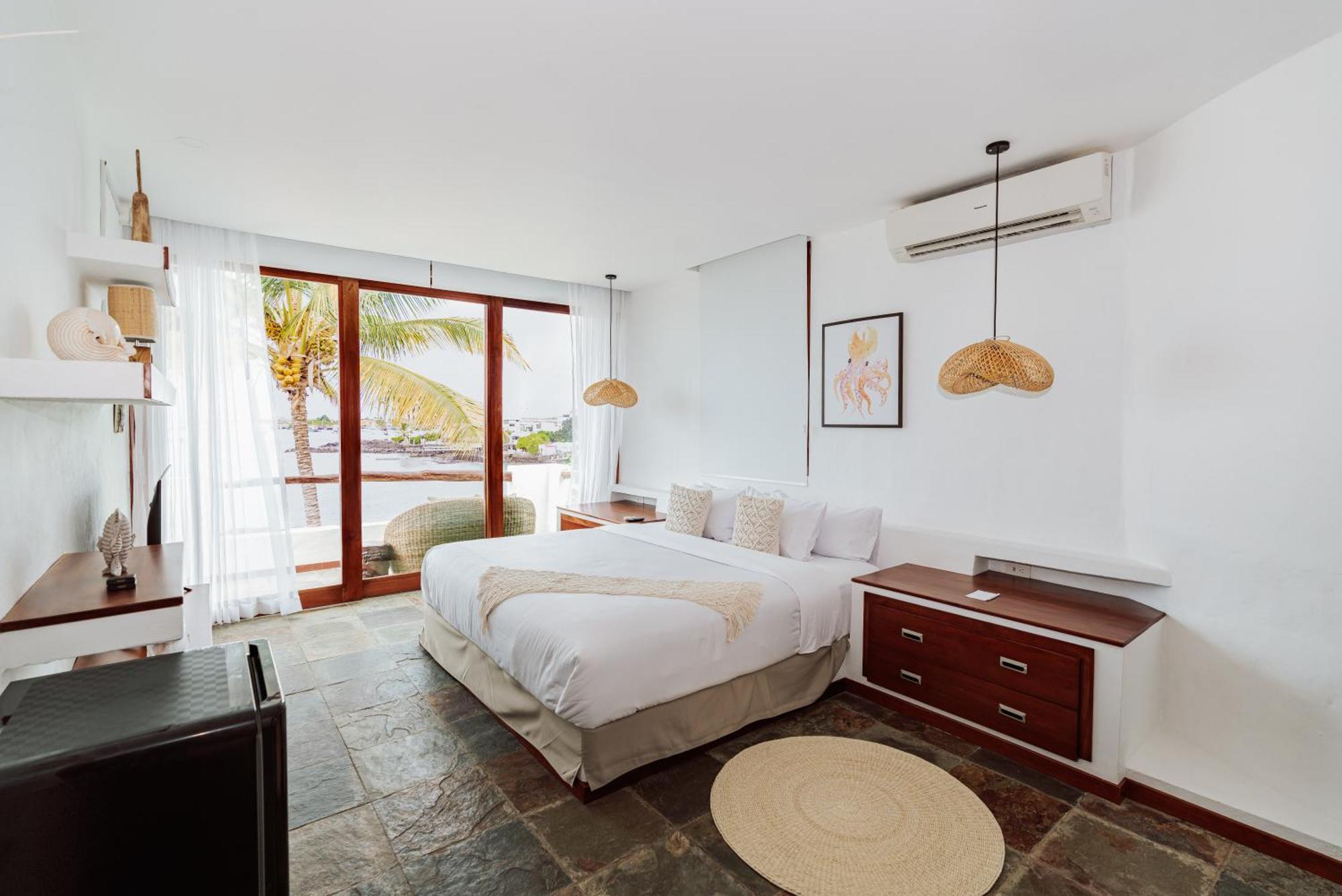 Escalesia Galapagos Hotel 5*