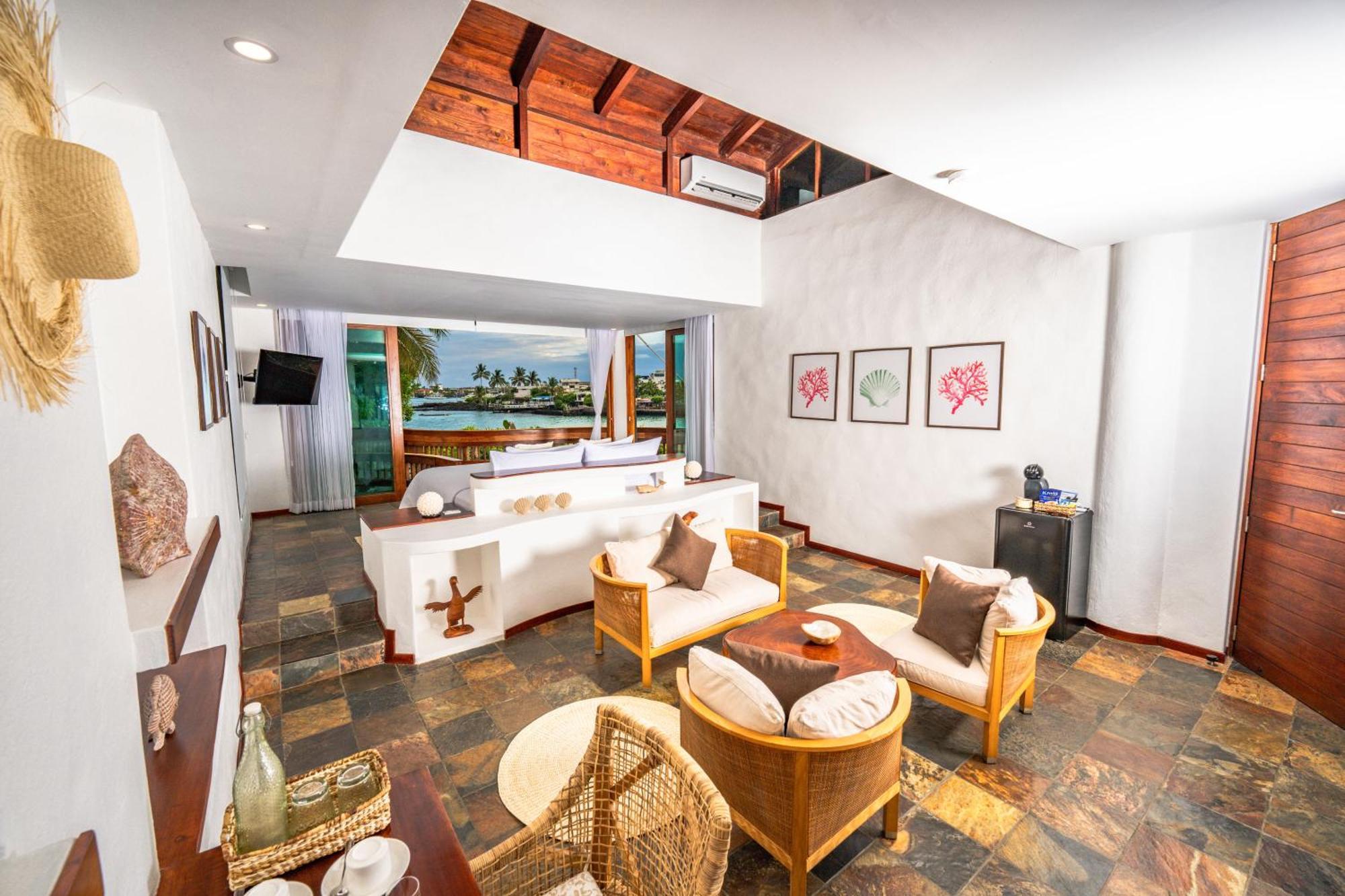 Escalesia Galapagos 5*