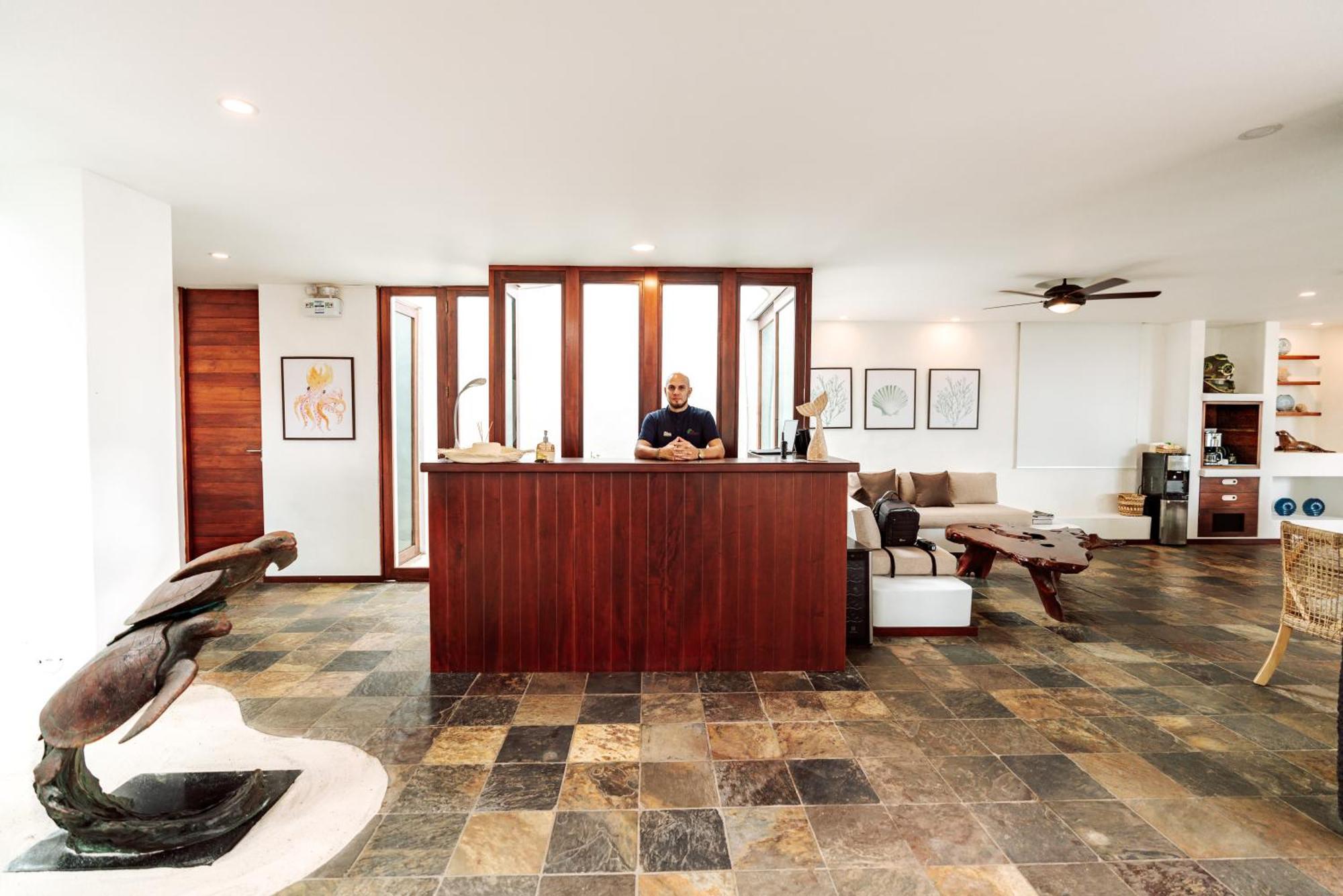 Escalesia Galapagos 5*
